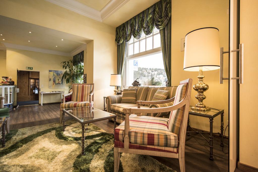Posthotel Holiday Villa 阿罗萨 外观 照片