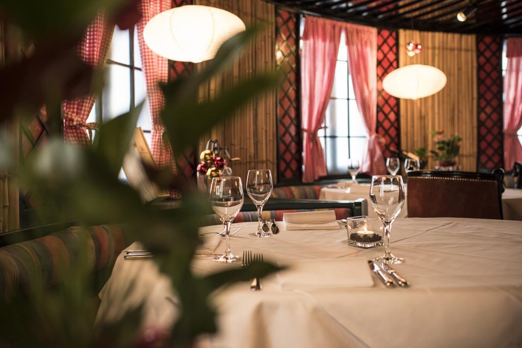 Posthotel Holiday Villa 阿罗萨 外观 照片