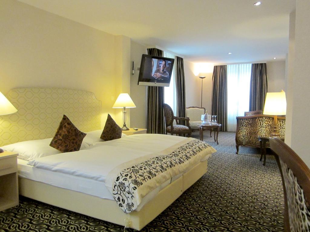 Posthotel Holiday Villa 阿罗萨 客房 照片