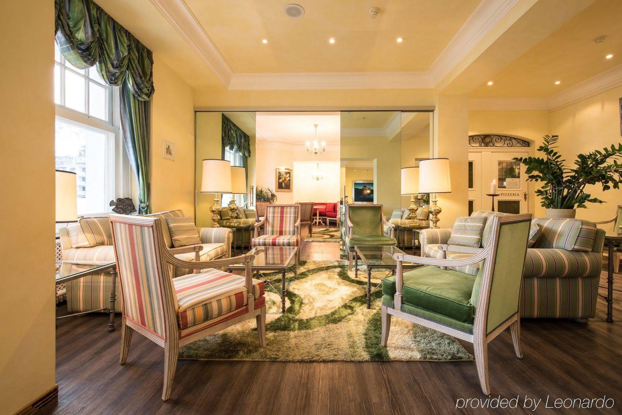 Posthotel Holiday Villa 阿罗萨 外观 照片